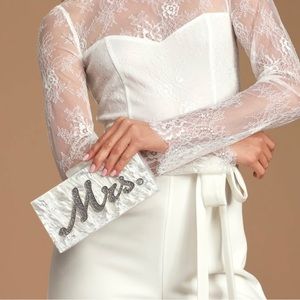 Lulu’s Mrs. Bridal White & Silver Glitter Acrylic Box Clutch OS